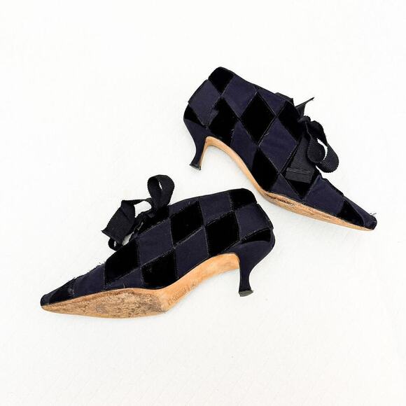 Manolo Blahnik Black Checkered Pattern Pointy Toe Booties Shoes Size 37.5 Italy - Picture 3 of 7